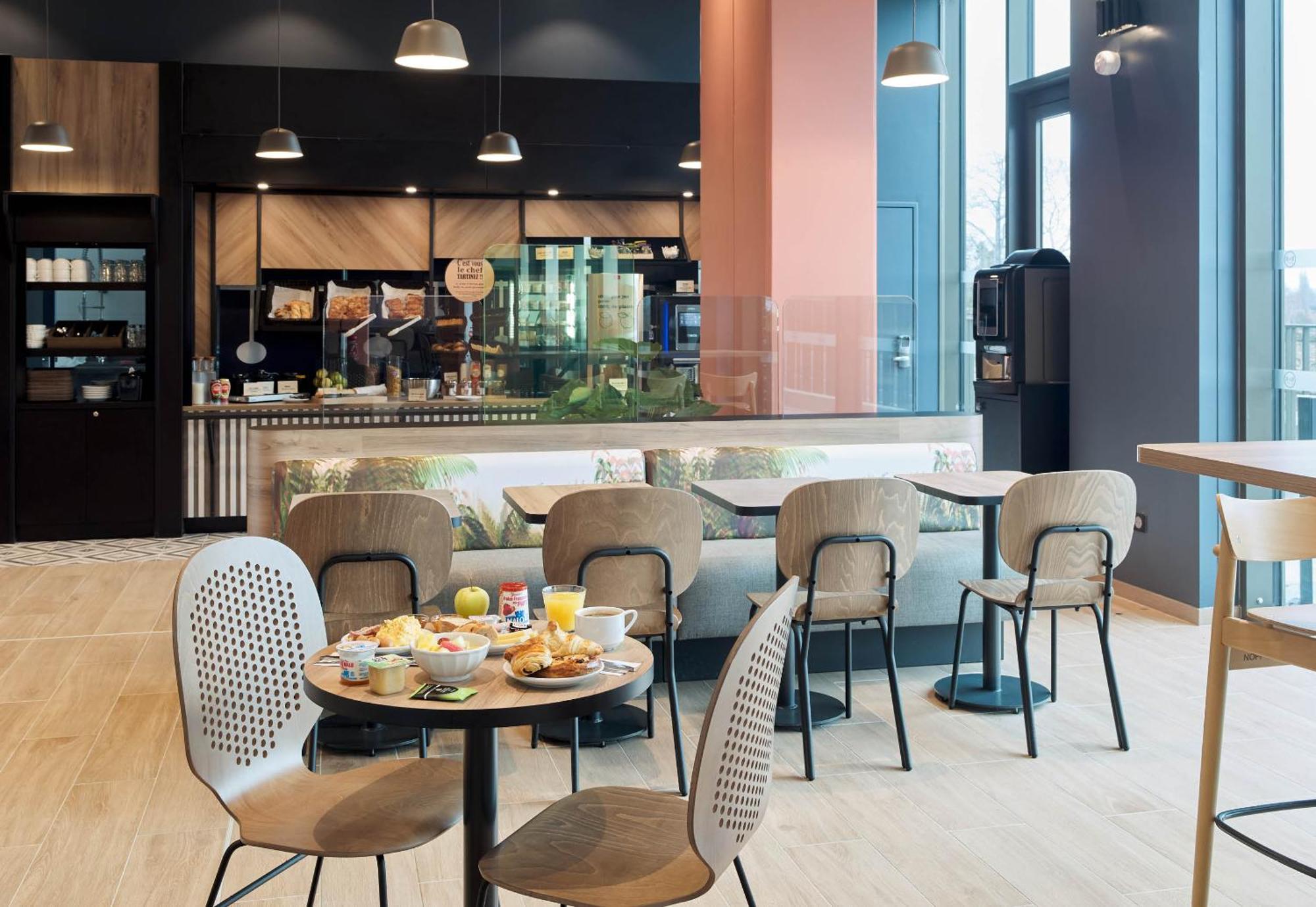 B&B Hotel Versailles Rocquencourt Экстерьер фото